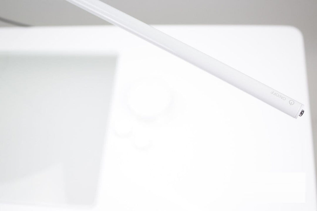 Keen Essentials KEEN Slimflex LED Table Lamp Stylish Desk Lamp, Nail Salon Table Lamp