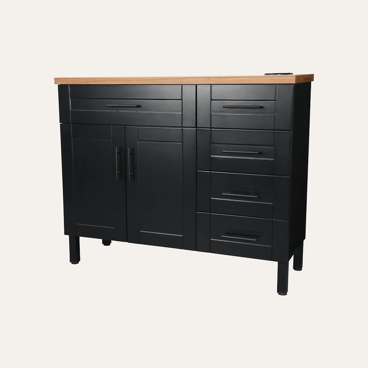 Keller International Midtown Styling Station