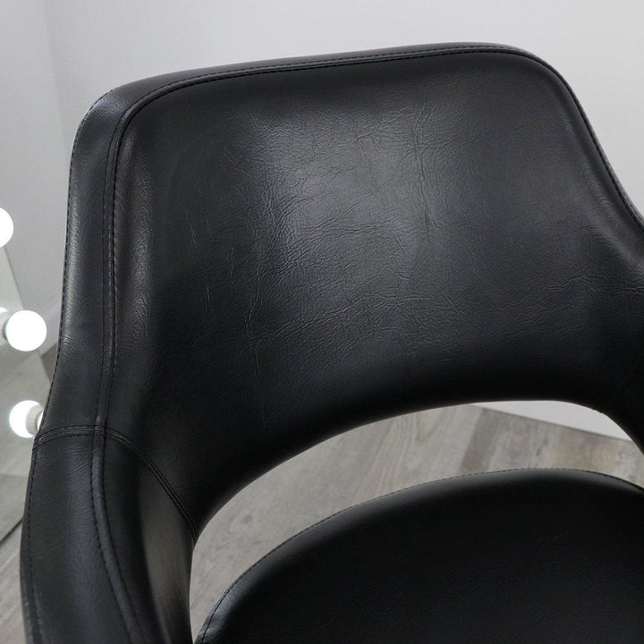 Chic Salon Chair - SalonCity
