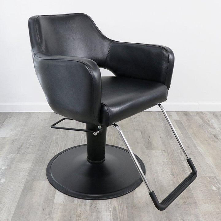 Chic Salon Chair - SalonCity