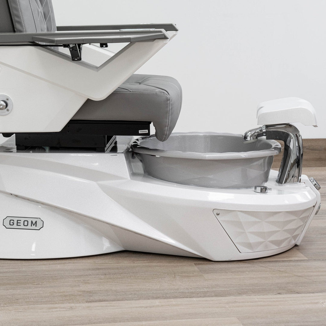 Mayakoba GEOM Shiatsulogic FX Pedicure Chair