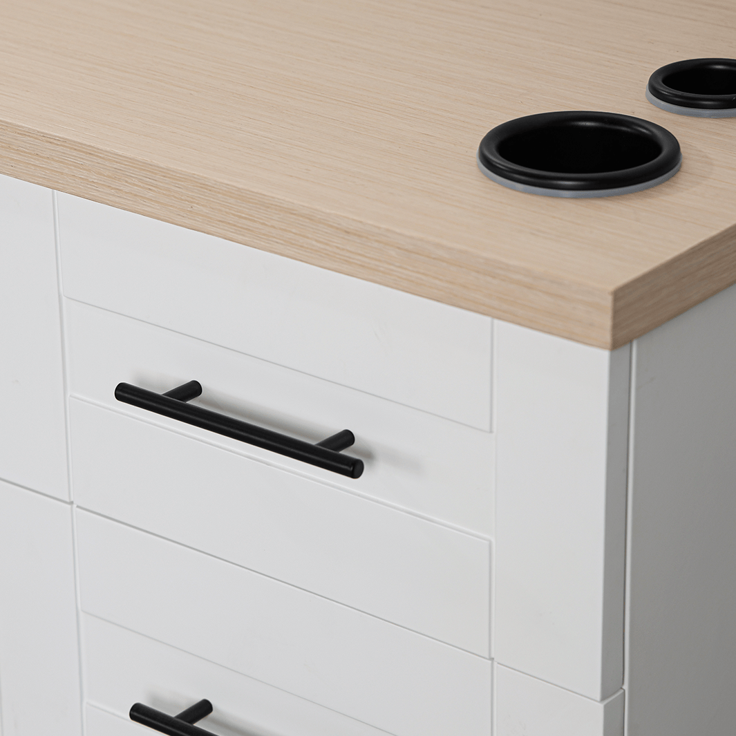 Keller International Midtown Styling Station