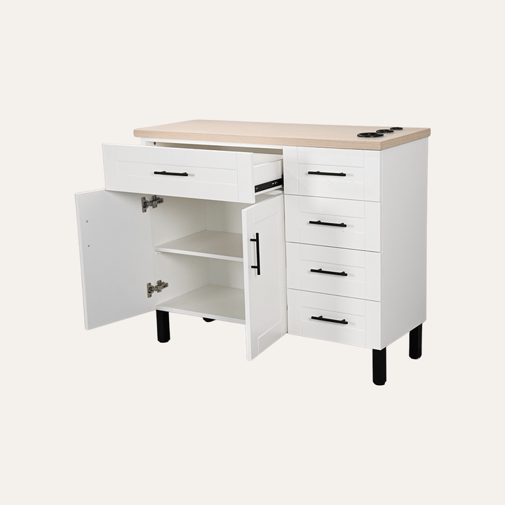 Keller International Midtown Styling Station