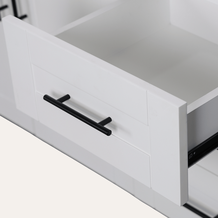 Keller International Midtown Styling Station