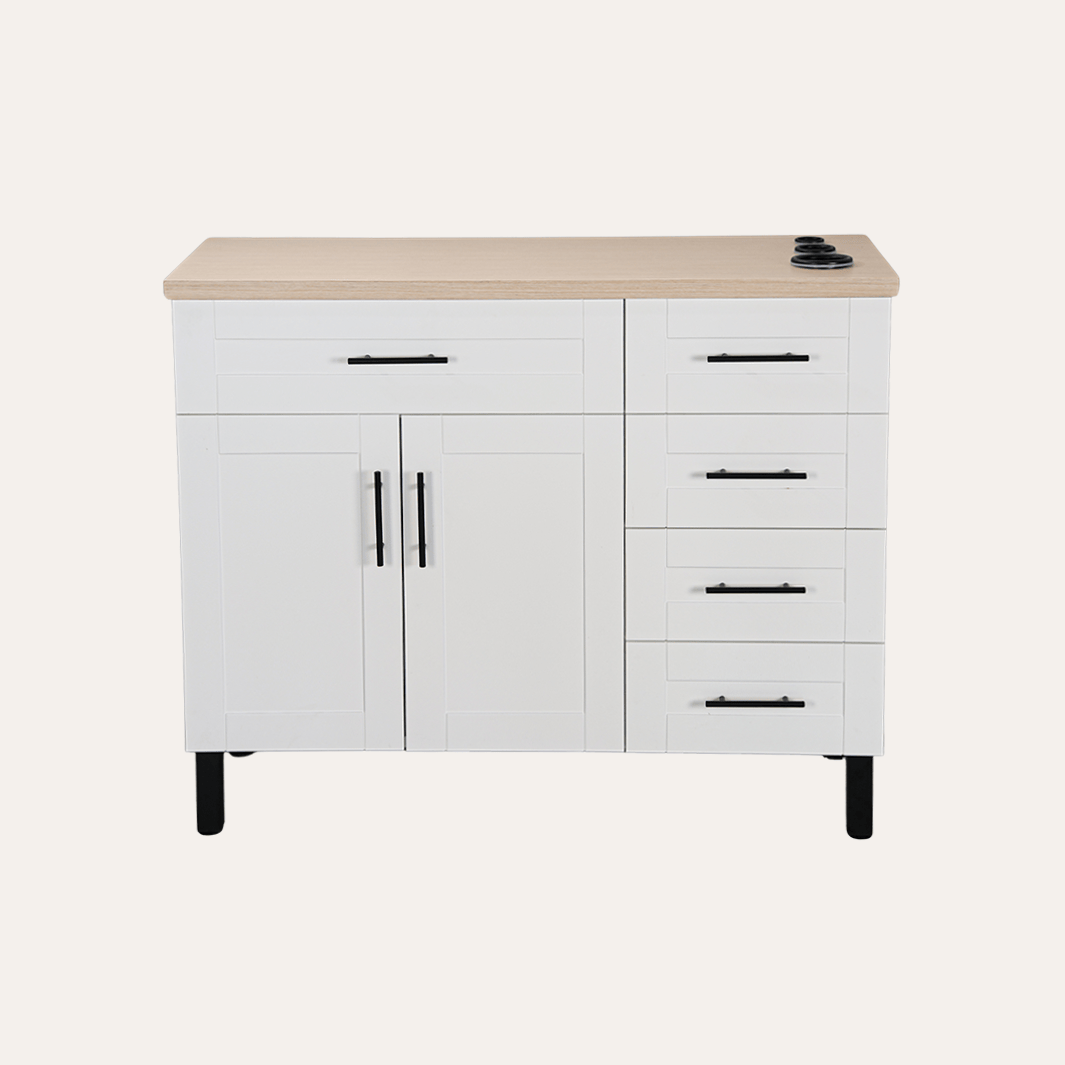 Keller International Midtown Styling Station