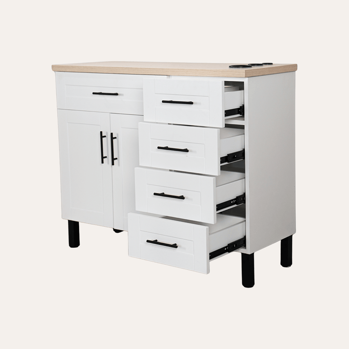 Keller International Midtown Styling Station