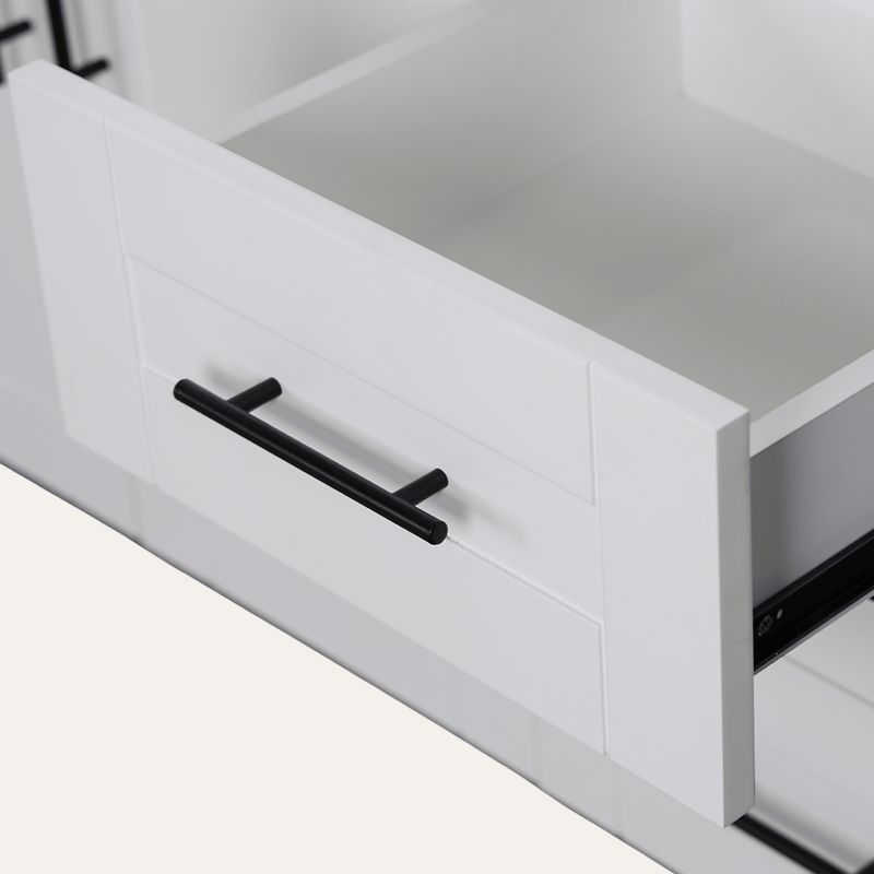 Keller International Midtown Styling Station